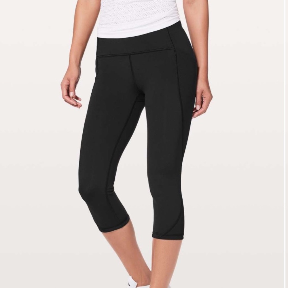 *Lululemon Breezy Dot Crop *19" Black Sz 10